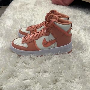 Peachy Pink High Top Dunks
Very comfy 
Size 8 Women’s!
Worn once